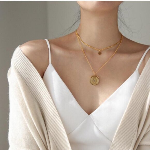 NEW 18K Gold Plated Vintage Coin Star Necklace - Picture 2 of 10